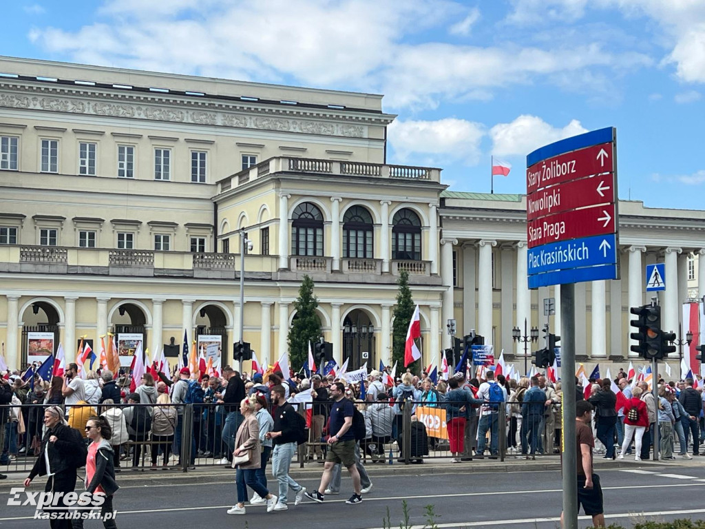 Marsz poparcia Rafała Trzaskowskiego w Warszawie