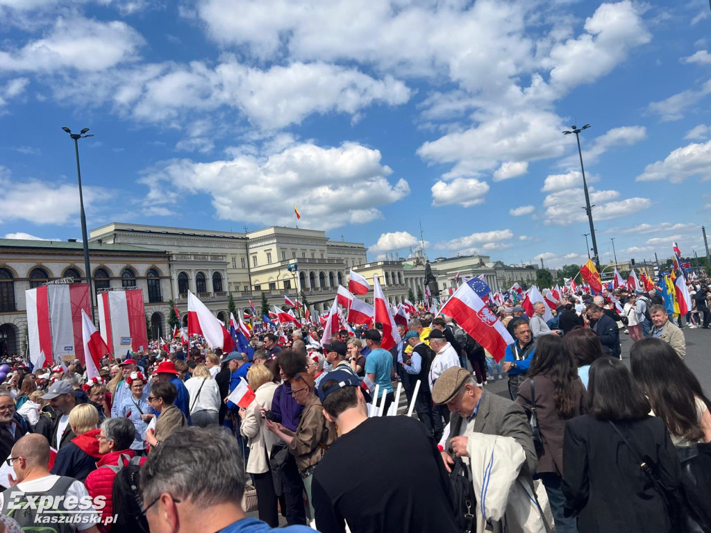 Marsz poparcia Rafała Trzaskowskiego w Warszawie