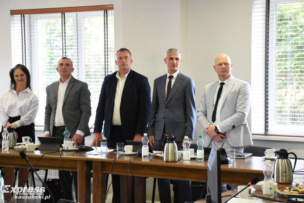 Sesja absolutoryjna w Sierakowicach