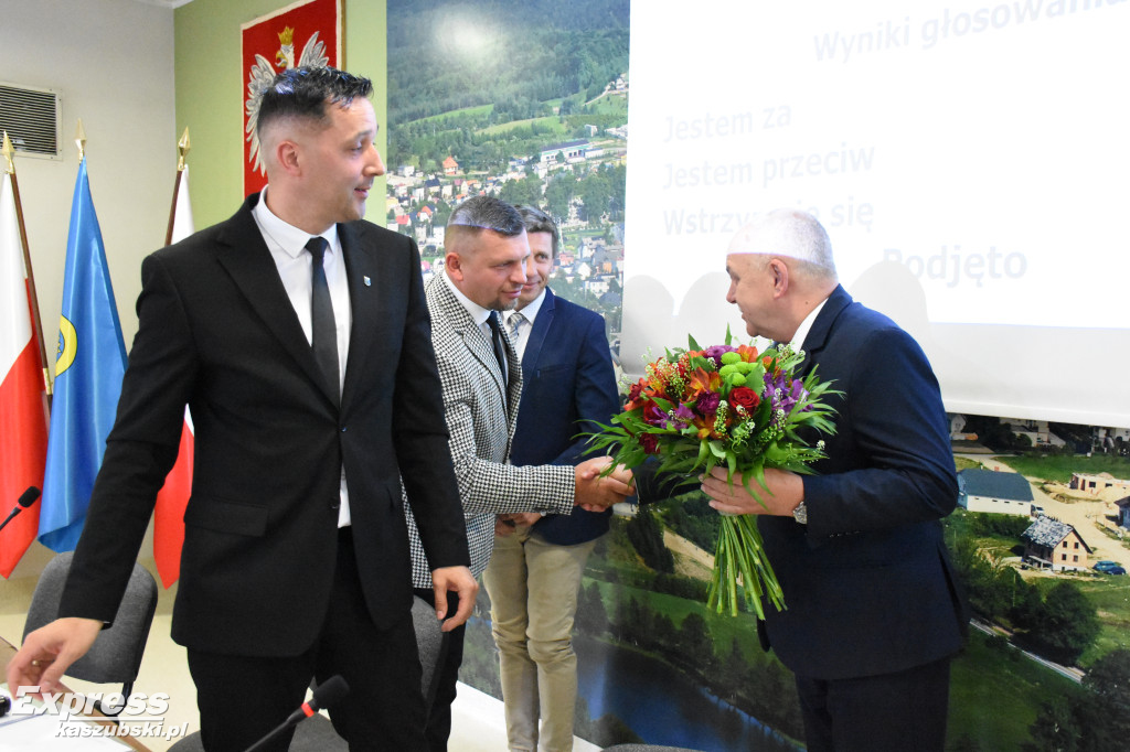 Sesja absolutoryjna w Sierakowicach
