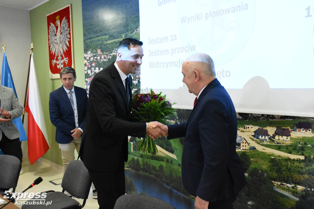 Sesja absolutoryjna w Sierakowicach