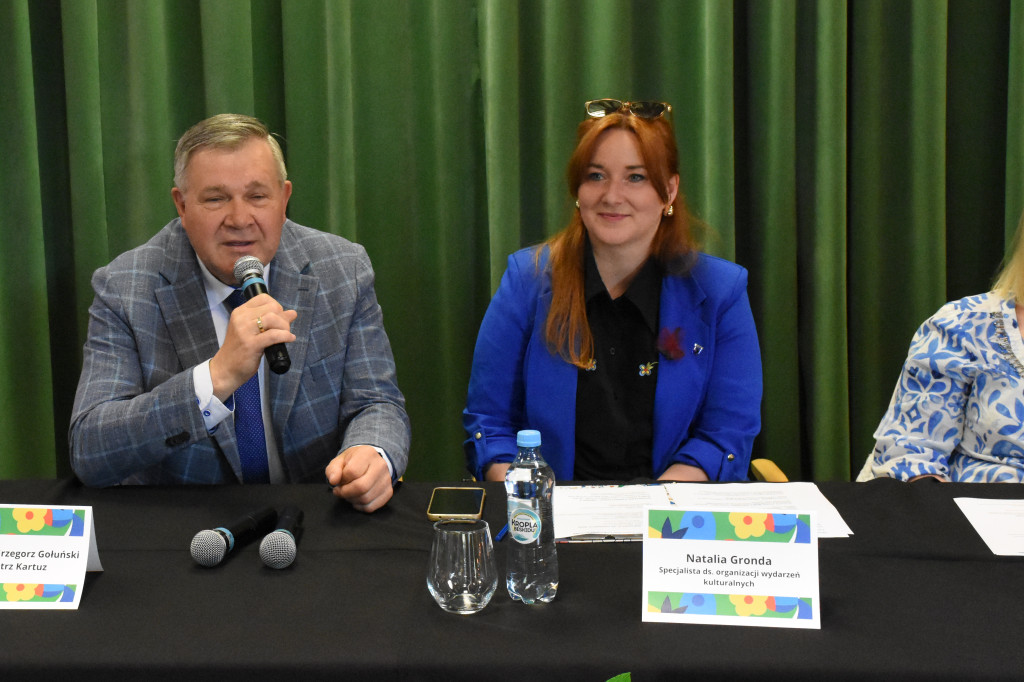 Konferencja prasowa ws. Truskawkobrania