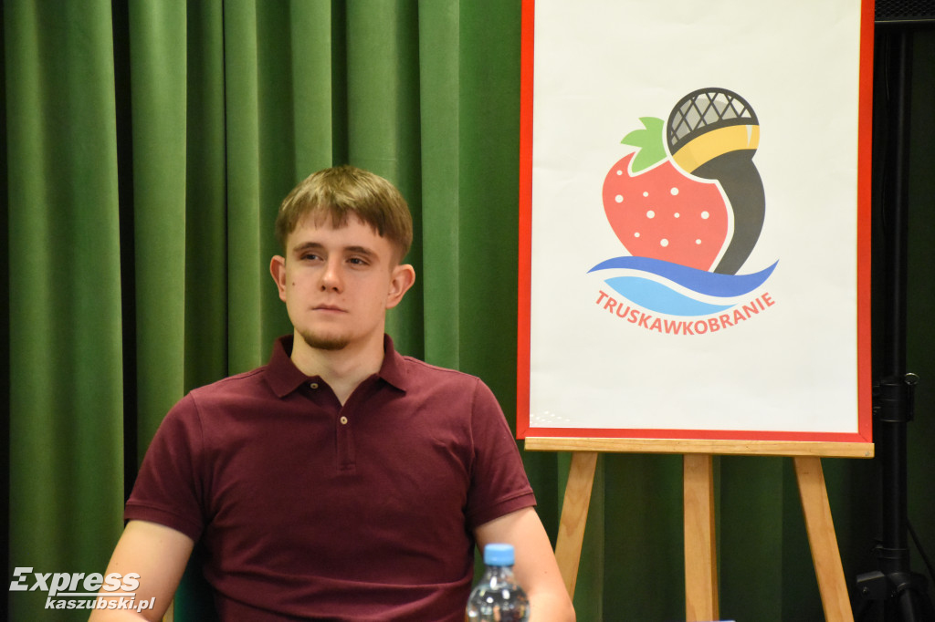 Konferencja prasowa ws. Truskawkobrania
