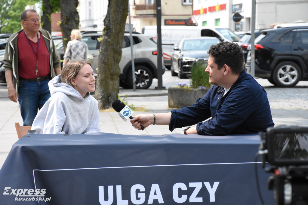 TVN24 i powyborcza sonda w Kartuzach