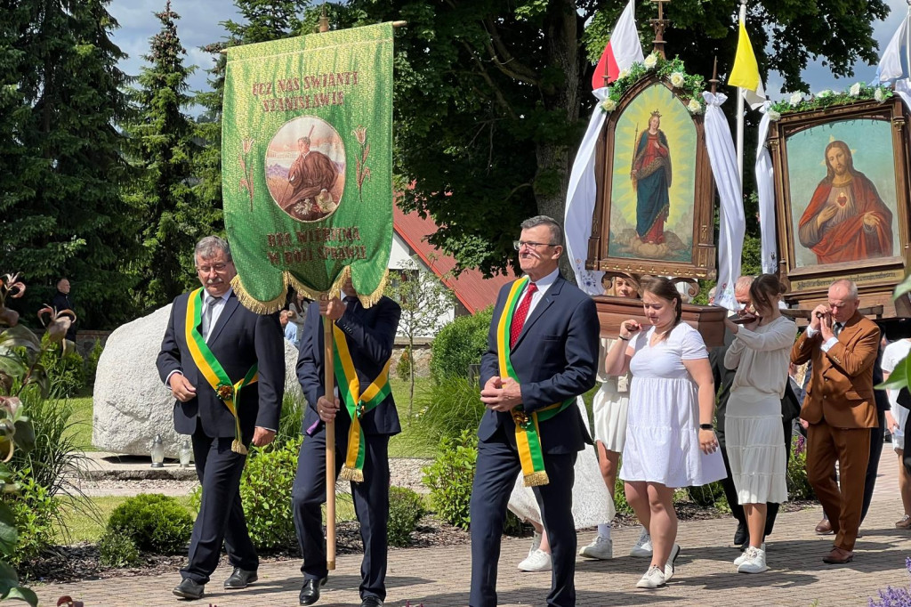 Procesja Bożego Ciała w Gowldlinie