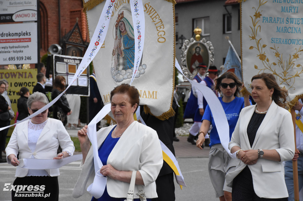 Procesja Bożego Ciała w Sierakowicach