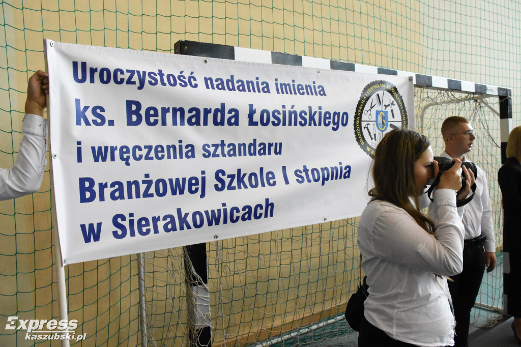 Nadanie imienia Szkole Branżowej w Sierakowicach