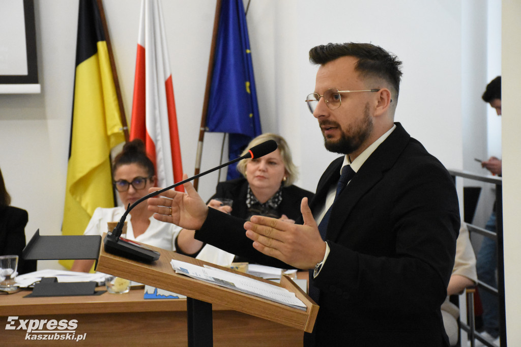 Sesja absolutoryjna w Żukowie
