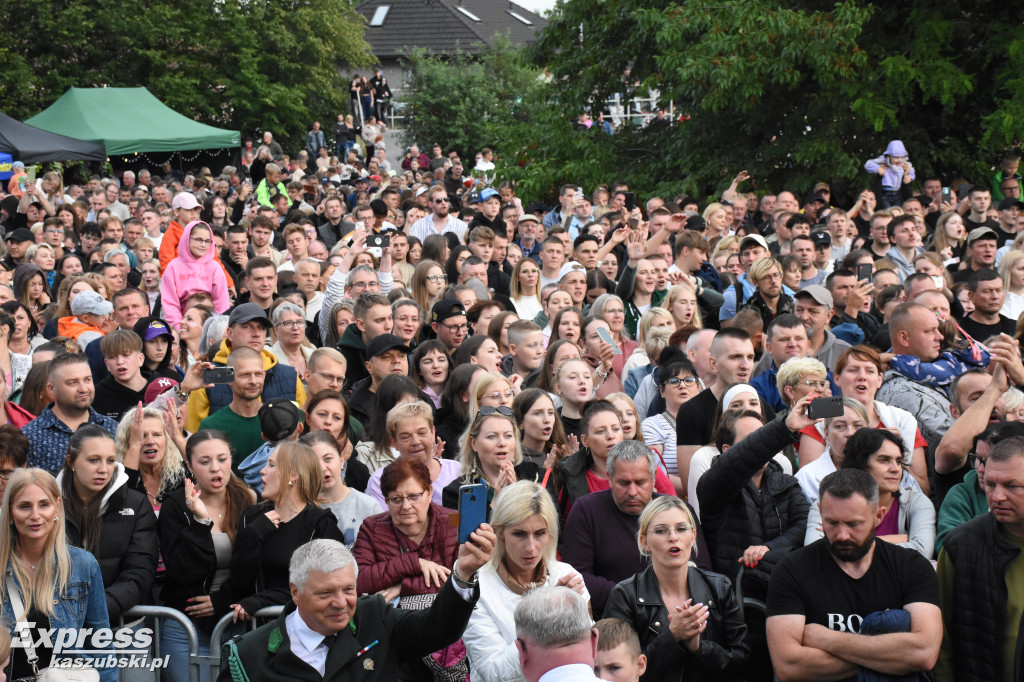 Zespół Baciary w Sierakowicach