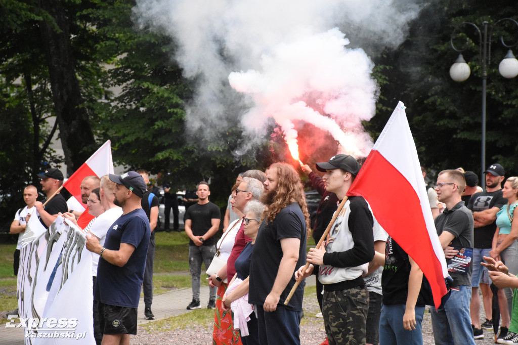 Manifestacja pod hasłem \