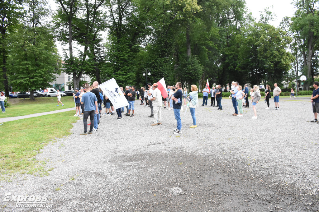 Manifestacja pod hasłem \