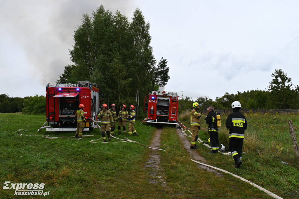 Pożar zabudowań w Garczu