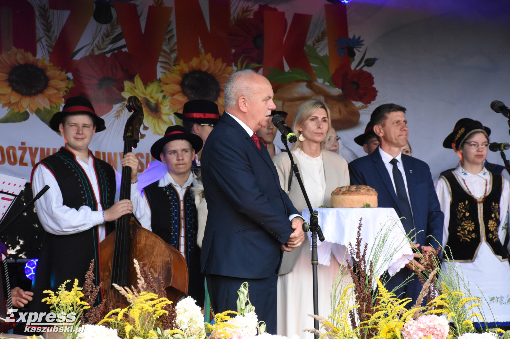Dożynki gm. Sierakowice w Gowidlinie