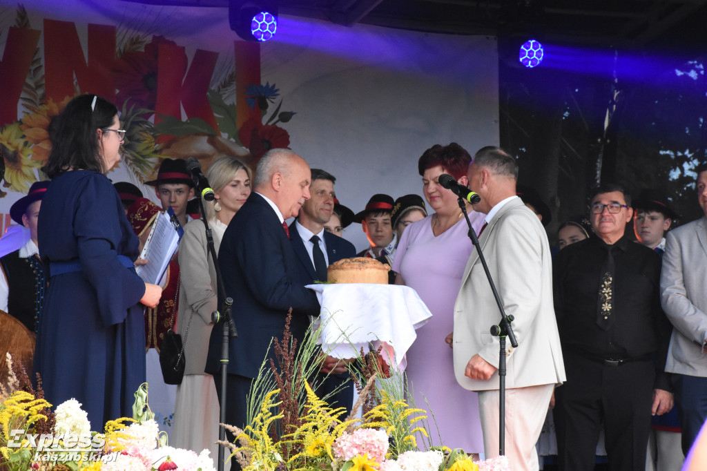 Dożynki gm. Sierakowice w Gowidlinie