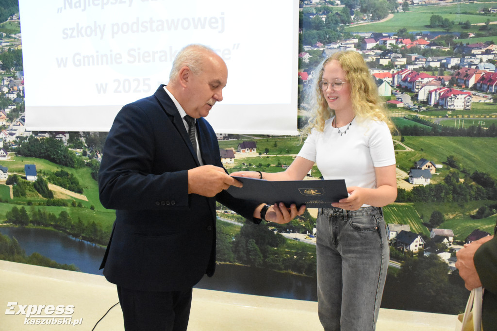 Wyróżnienia dla najlepszych absolwentów z gm. Sierakowice