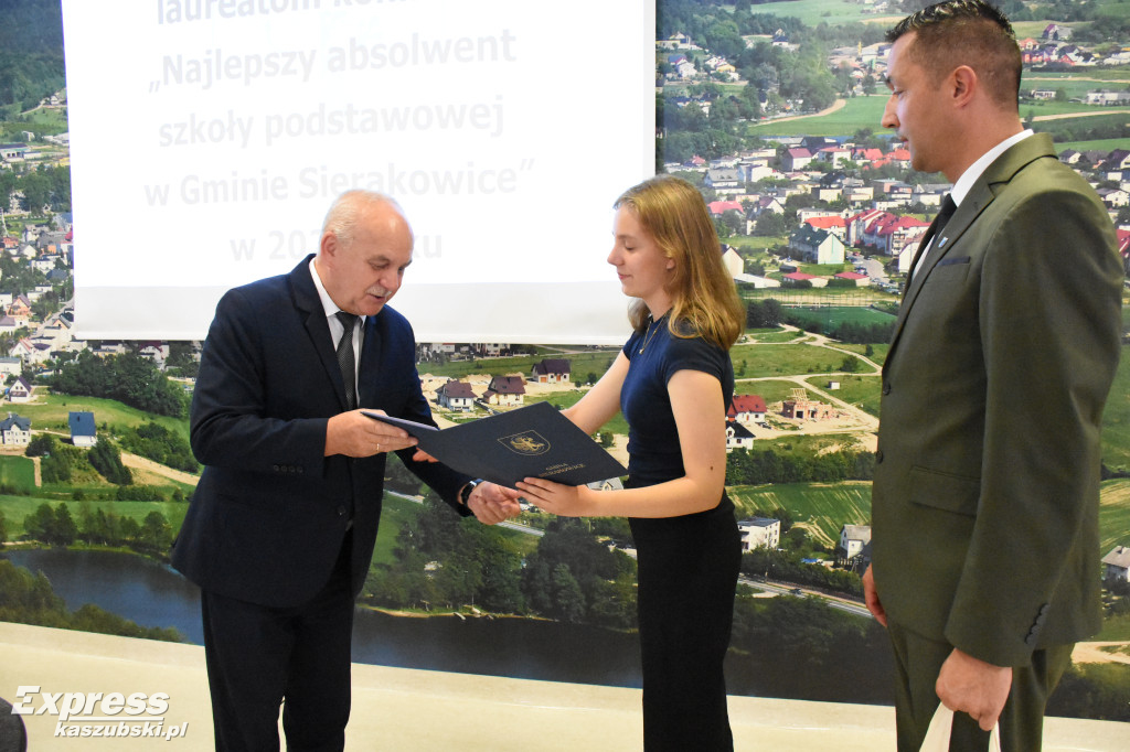Wyróżnienia dla najlepszych absolwentów z gm. Sierakowice