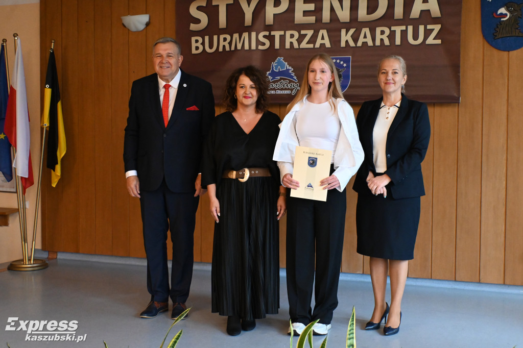 Stypendia burmistrza Kartuz 2025/2026
