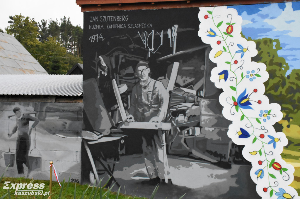 Nowe murale w Kamienicy Szlacheckiej