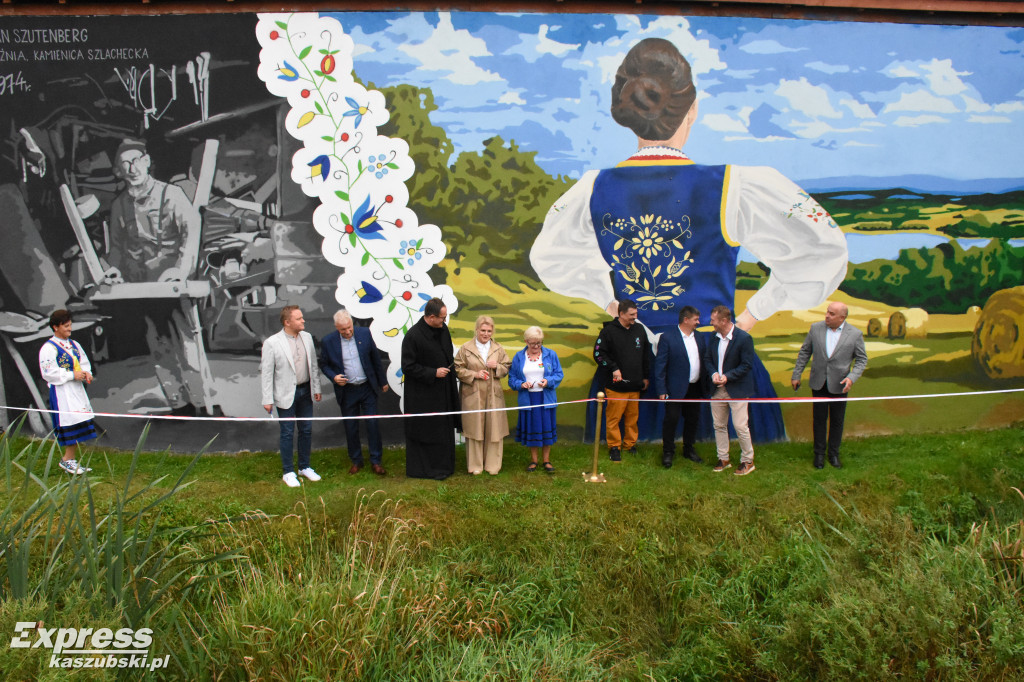 Nowe murale w Kamienicy Szlacheckiej