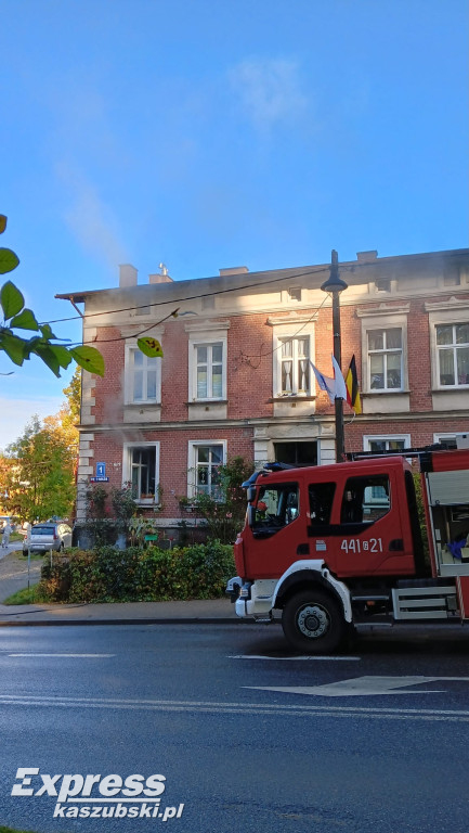 Pożar w budynku przy ul. 3 Maja w Kartuzach