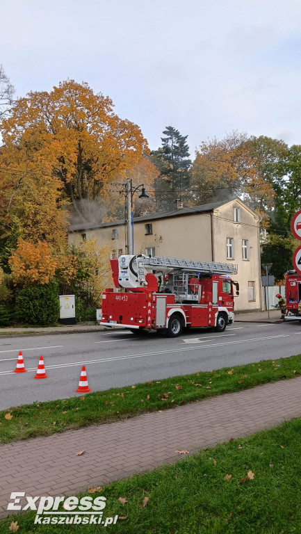 Kartuzy. Pożar pustostanu przy ul. Jeziornej