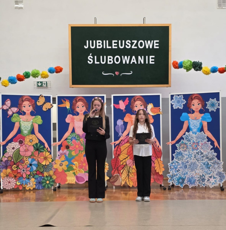 Ślubowanie pierwszkolasistów w SP nr 1 w Żukowie