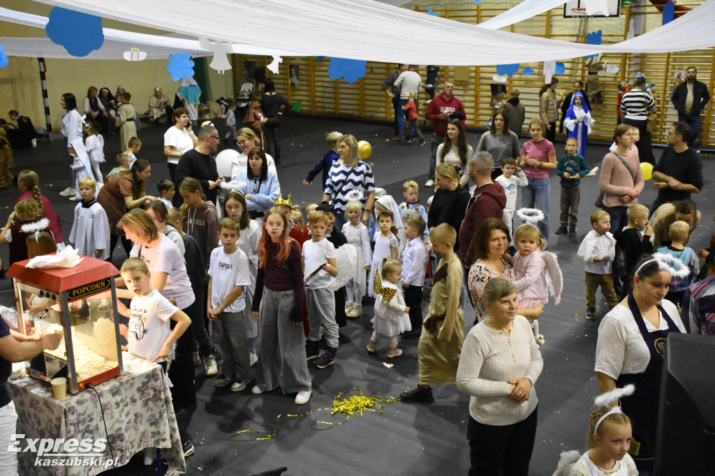 Bal Wszystkich Świętych w Sierakowicach