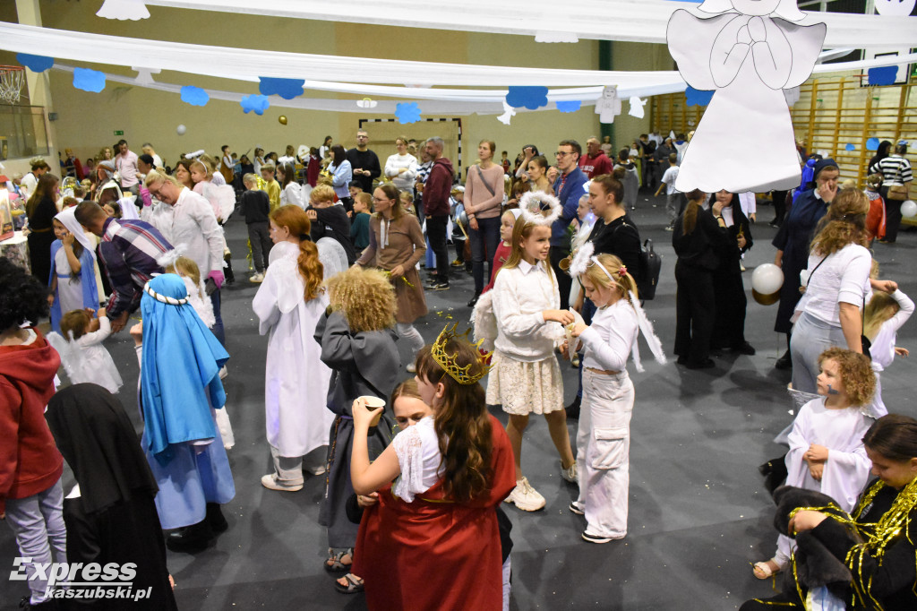 Bal Wszystkich Świętych w Sierakowicach