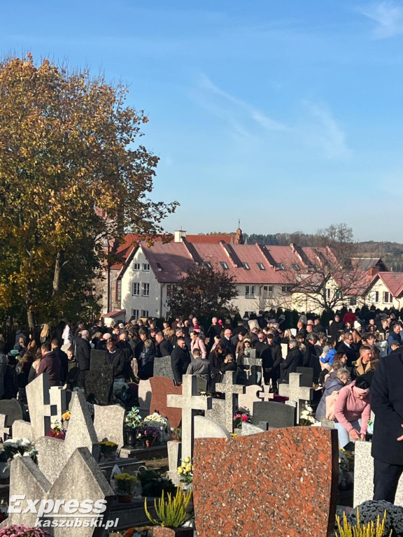 Wszystkich Świętych w Gowidlinie