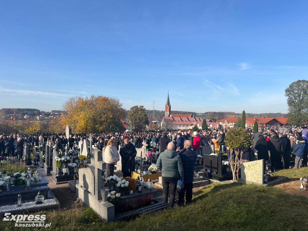 Wszystkich Świętych w Gowidlinie