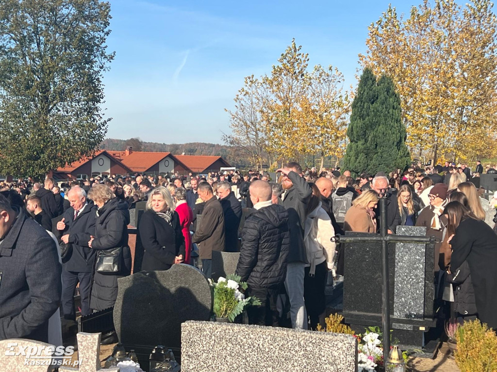 Wszystkich Świętych w Gowidlinie