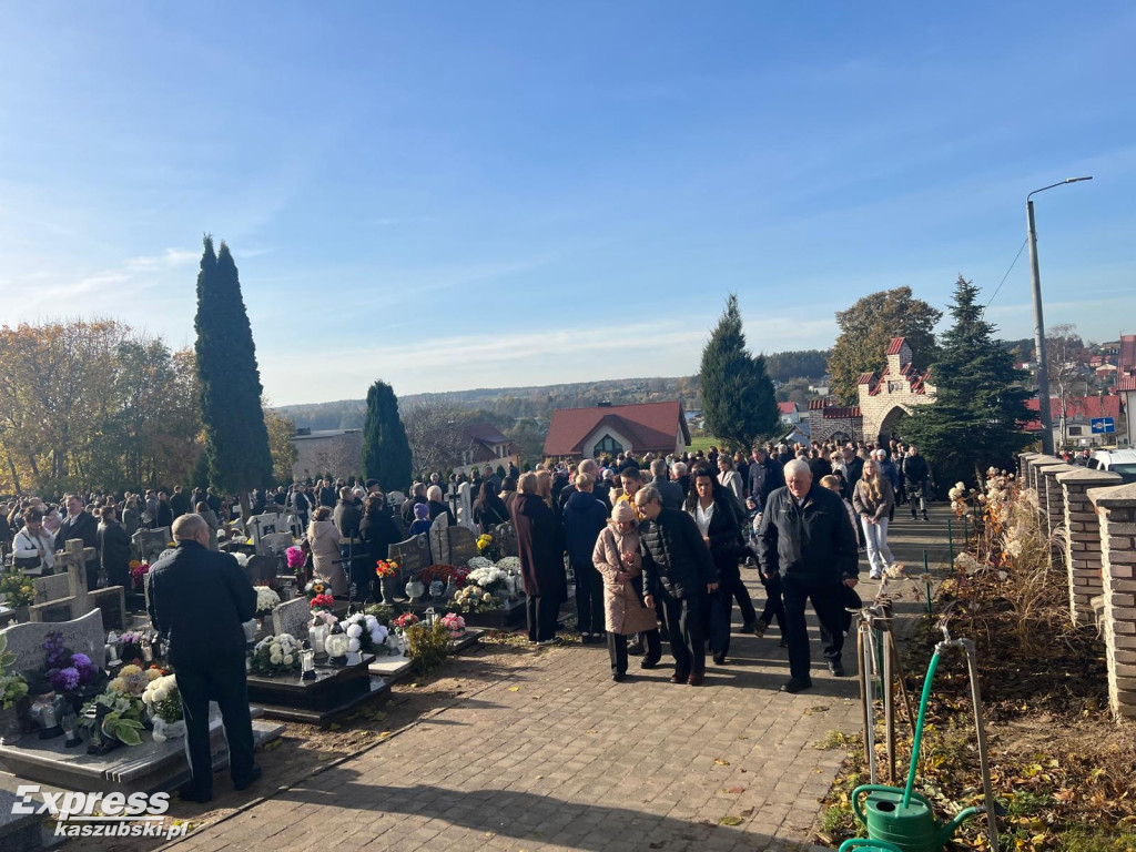 Wszystkich Świętych w Gowidlinie