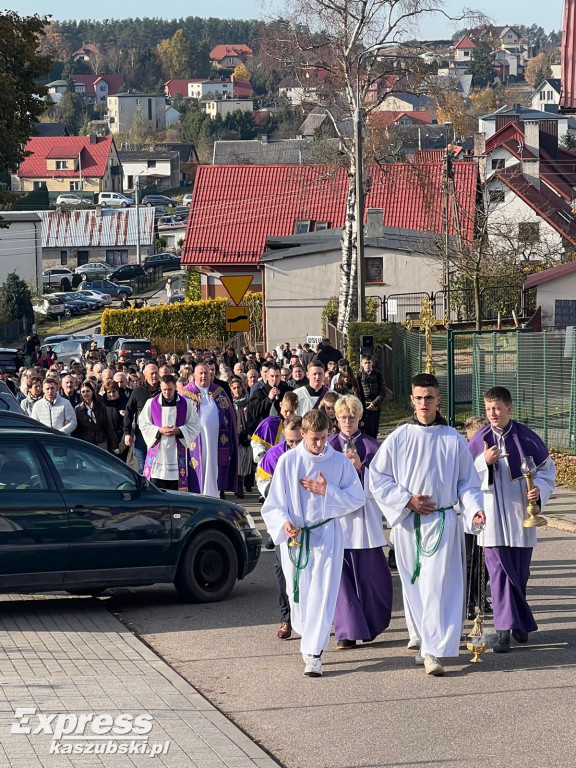 Wszystkich Świętych w Gowidlinie