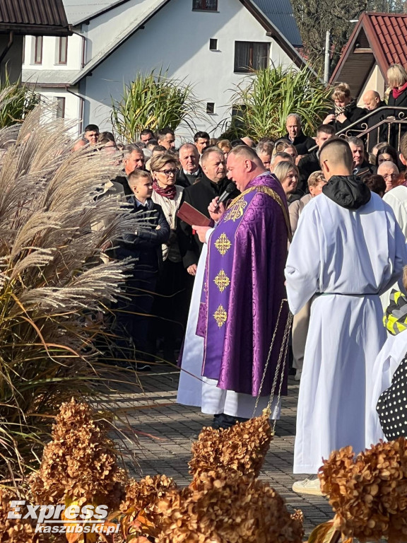 Wszystkich Świętych w Gowidlinie