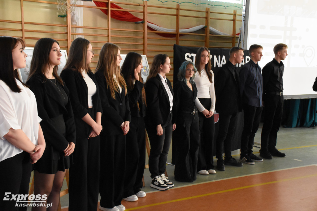 Uczniowie PZS w Sierakowicach podsumowali staże zawodowe