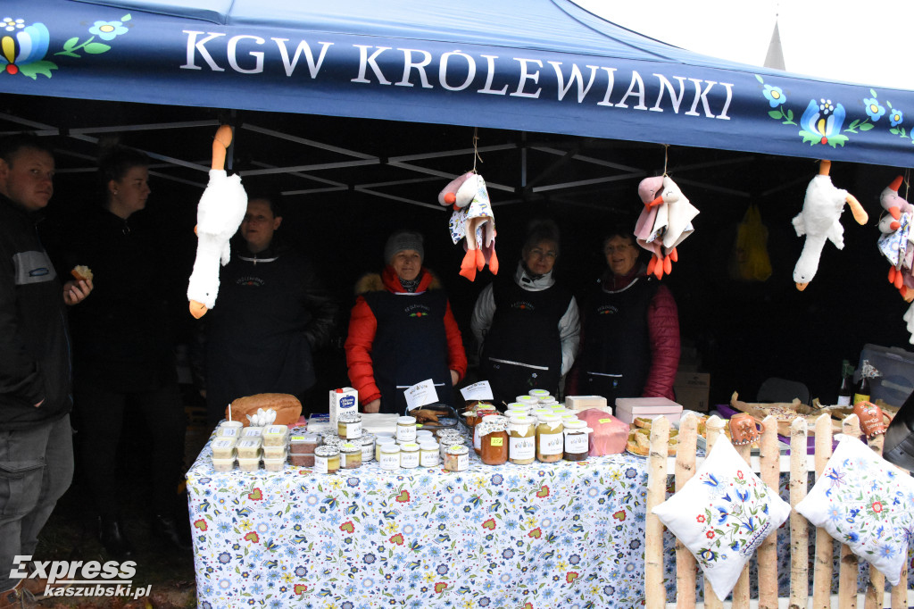 Gęsi Bazar w Sierakowicach