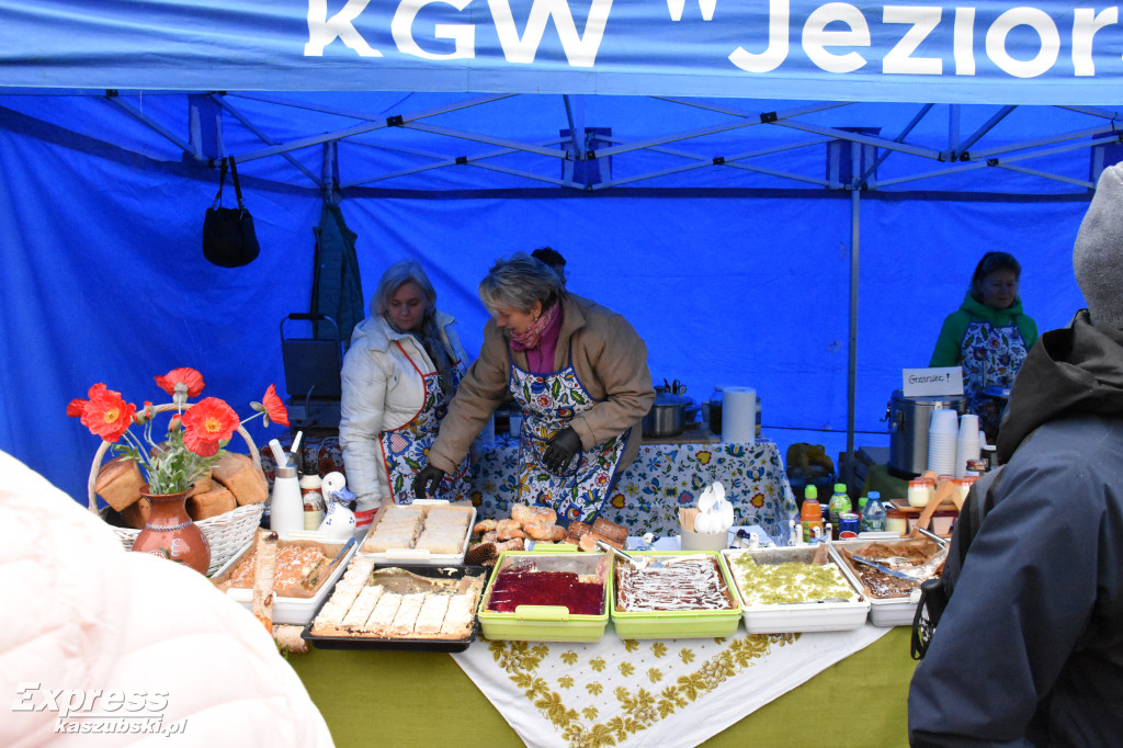 Gęsi Bazar w Sierakowicach