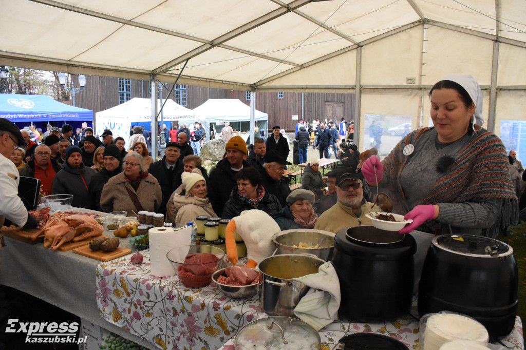 Gęsi Bazar w Sierakowicach