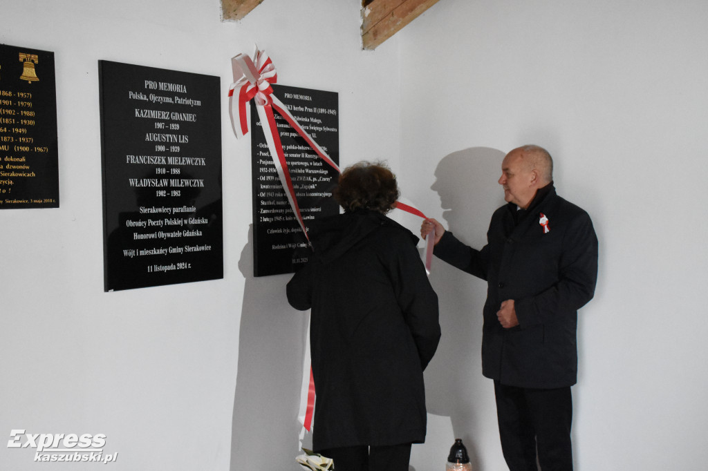 Odsłonięcie tablicy pamiątkowej Jana Rudowskiego