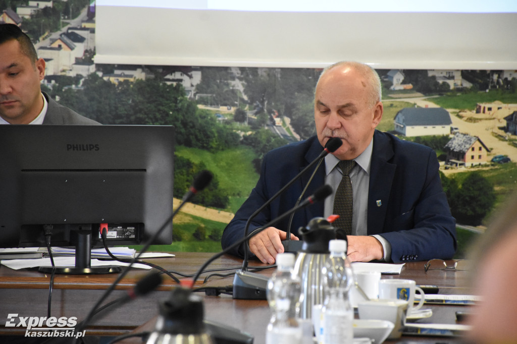 Burzliwa sesja w Sierakowiach