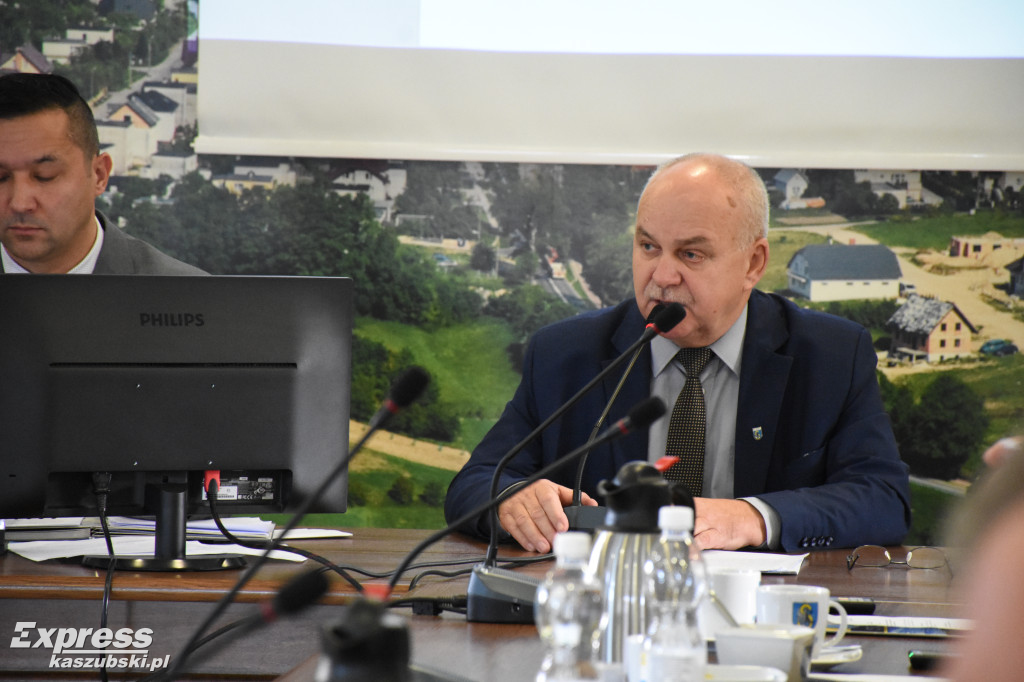 Burzliwa sesja w Sierakowiach