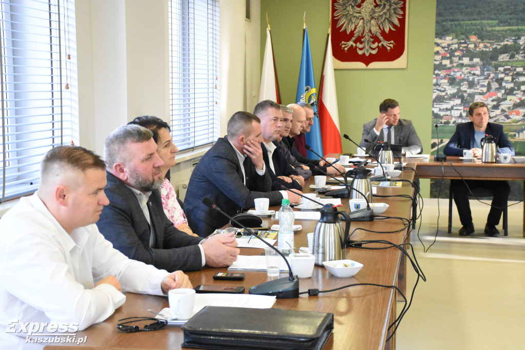 Burzliwa sesja w Sierakowiach