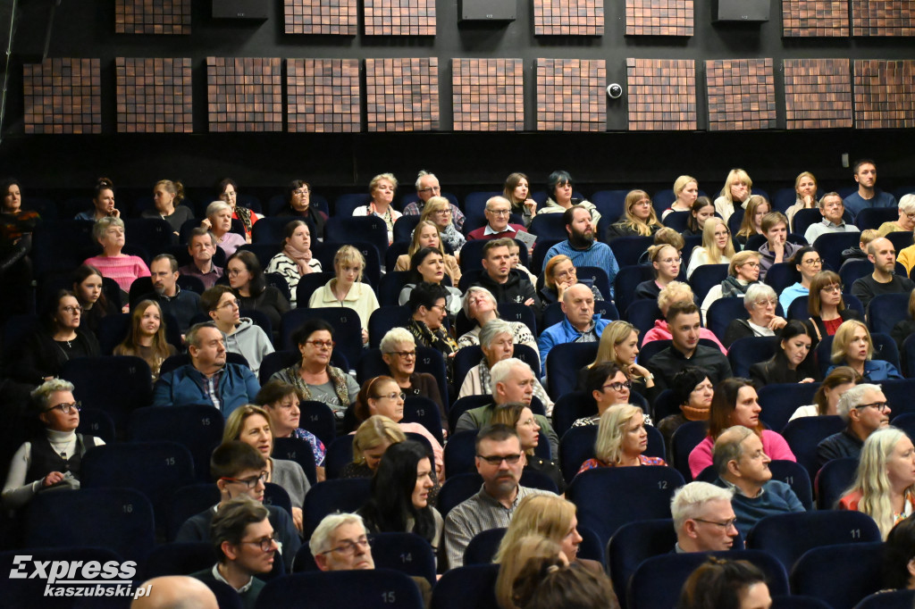 Spektakl Welwetka. Jak znikają Kaszuby