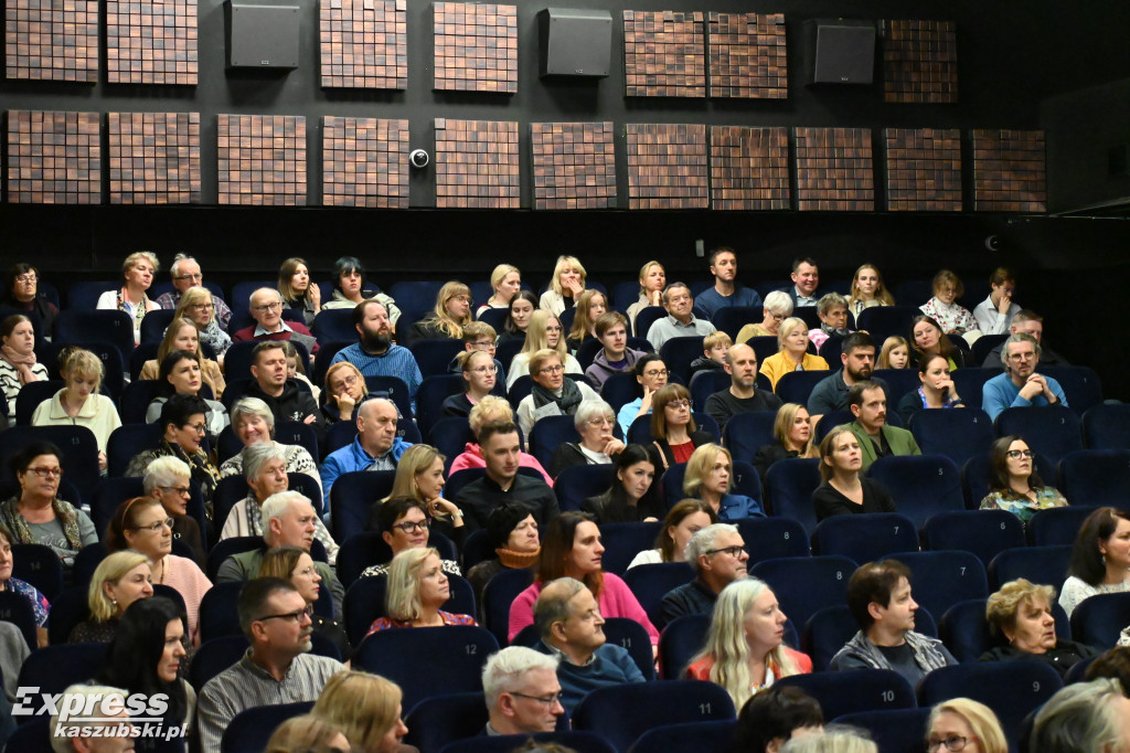 Spektakl Welwetka. Jak znikają Kaszuby