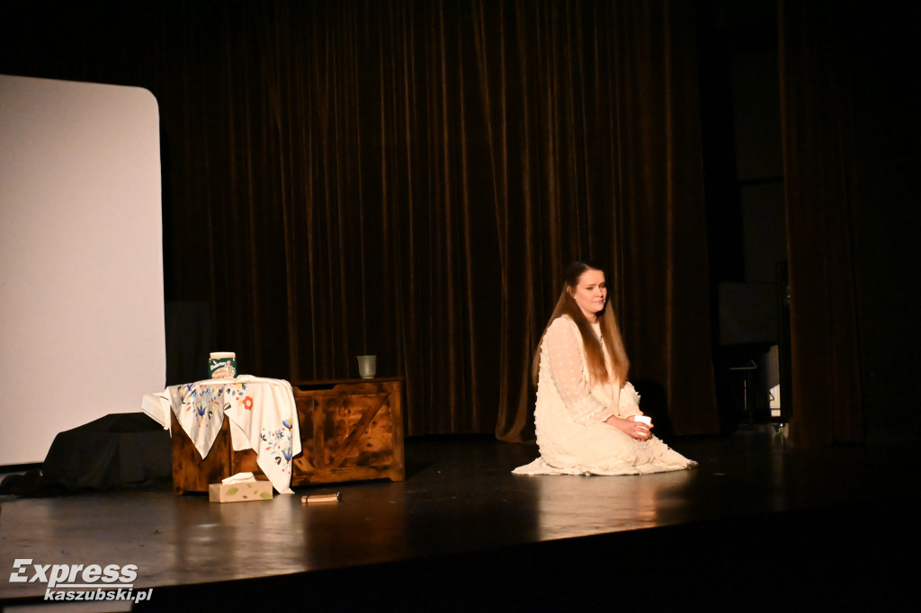 Spektakl Welwetka. Jak znikają Kaszuby