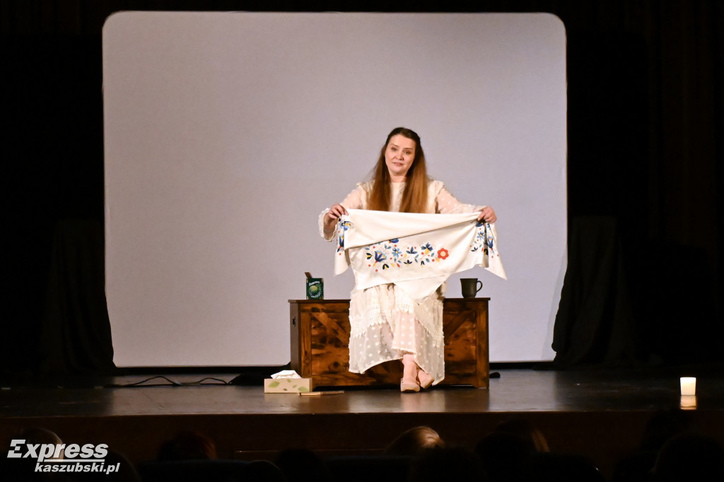 Spektakl Welwetka. Jak znikają Kaszuby