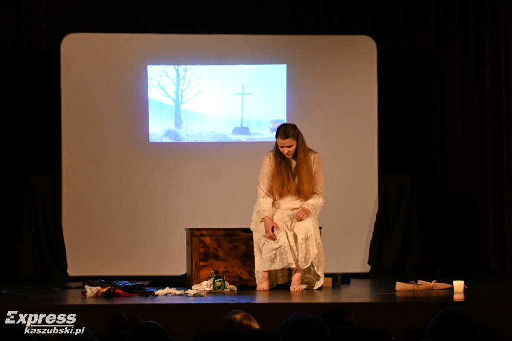 Spektakl Welwetka. Jak znikają Kaszuby