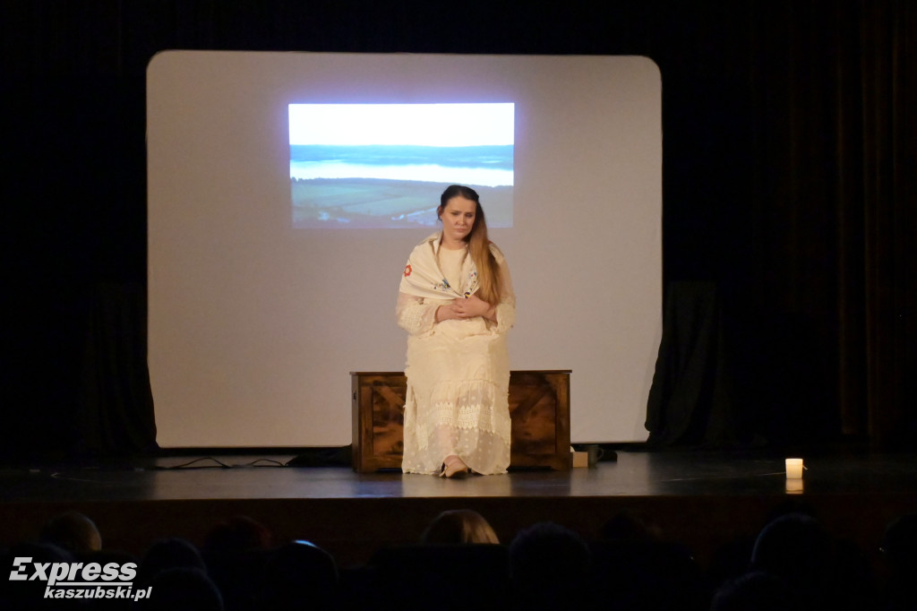 Spektakl Welwetka. Jak znikają Kaszuby