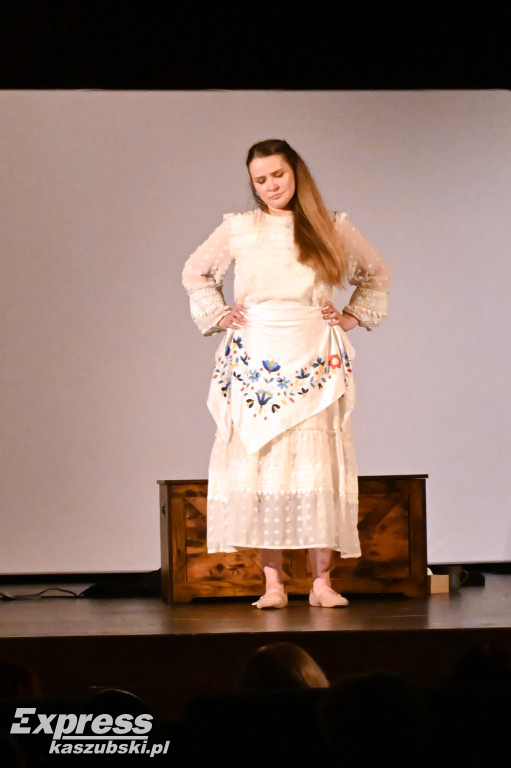 Spektakl Welwetka. Jak znikają Kaszuby