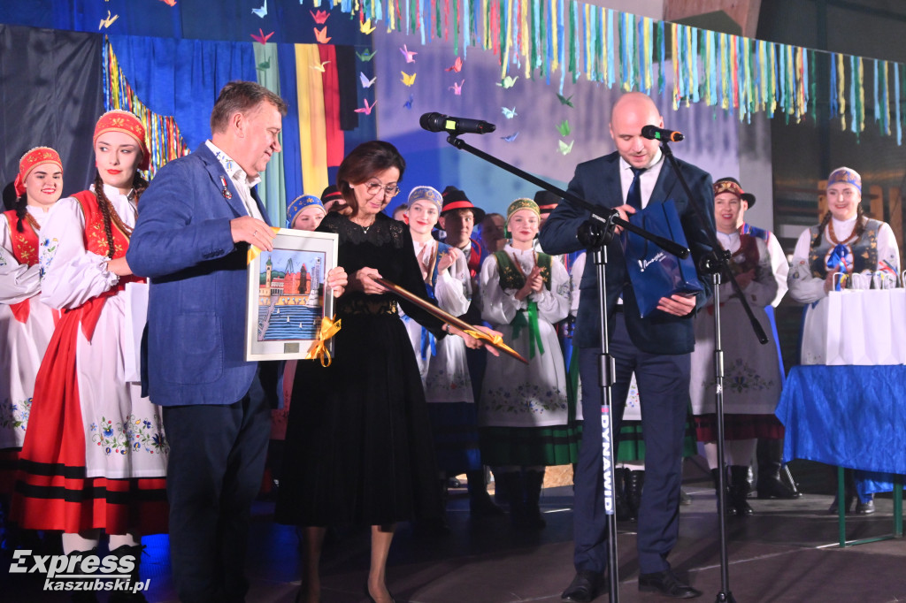 Jubileusz 20-lecia Zespołu Pieśni i Tańca Przodkowianie